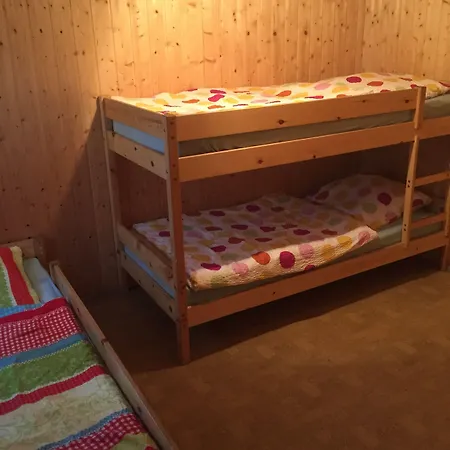 Standard Auf Ruegen - Bis 5 Personen - Nur 100m Zum Naturstrand - Mitten Im Wald - Familien Und Hunde Herzlich Willkommen - Schwalbennest 2*