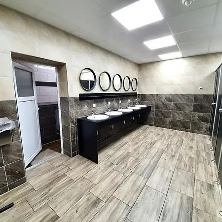 홀리데이파크 Standard Auf Ruegen - Bis 5 Personen - Nur 100m Zum Naturstrand - Mitten Im Wald - Familien Und Hunde Herzlich Willkommen - Schwalbennest 2*