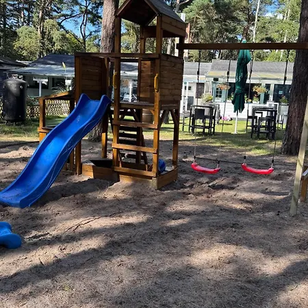 Standard Auf Ruegen - Bis 5 Personen - Nur 100m Zum Naturstrand - Mitten Im Wald - Familien Und Hunde Herzlich Willkommen - Schwalbennest 2* Dranske